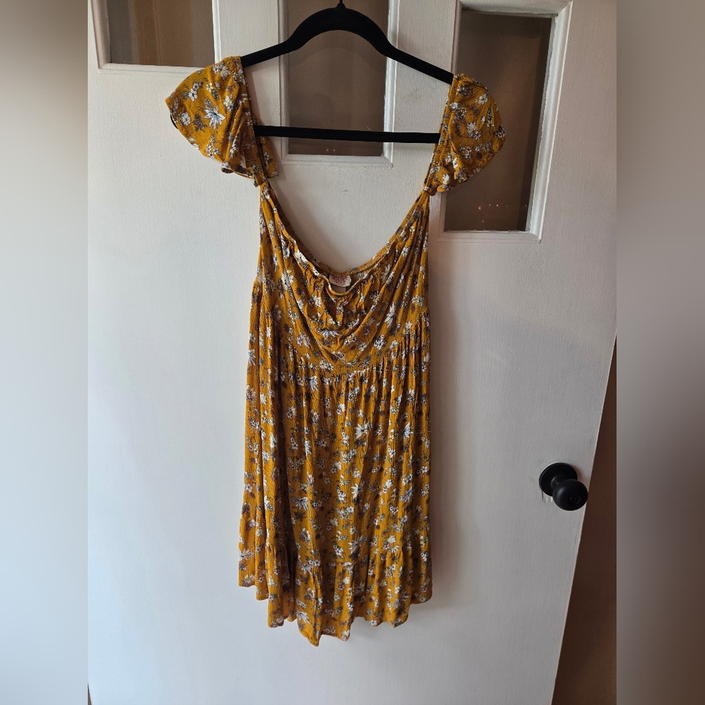Mossimo Supply Co. Yellow Floral Strapless Dress